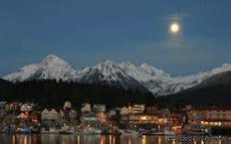 Totem Square Hotel&Marina Sitka Exterior foto