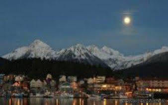 Totem Square Hotel&Marina Sitka Exterior foto